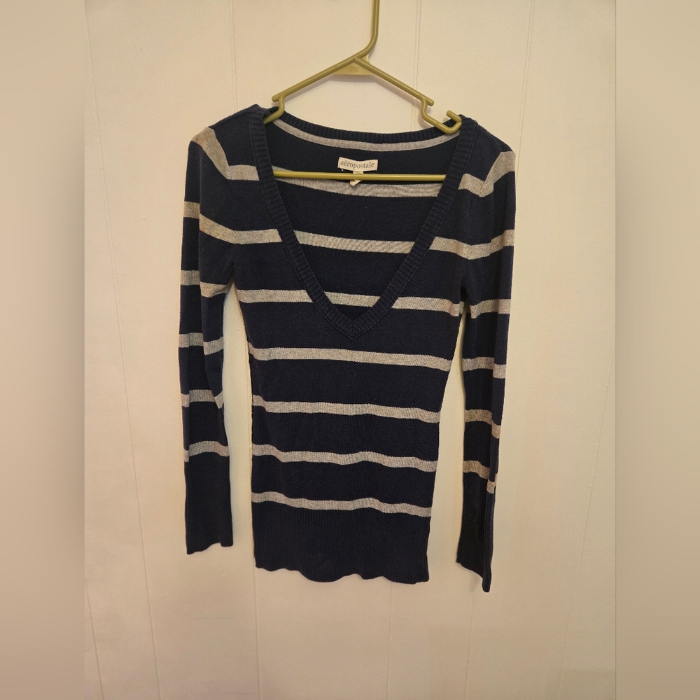 Y2K Aeropostale Navy And White Pullover Sweater Size M